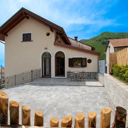 Il Vigneto Di Nonno Pietro Couette-café Agerola